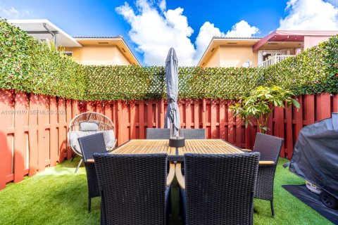 Купить таунхаус в Хайалиа, Флорида 3 спальни, 116.69м2, № 2044216 - фото 23