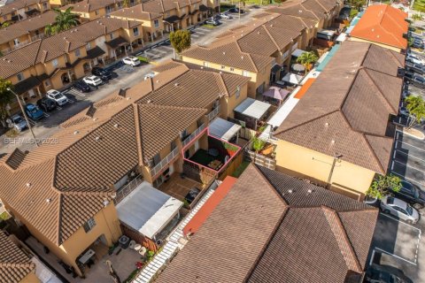 Купить таунхаус в Хайалиа, Флорида 3 спальни, 116.69м2, № 2044216 - фото 26