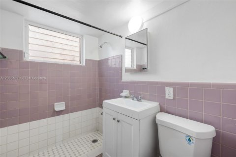 Villa ou maison à louer à Miami, Floride: 2 chambres, 74.32 m2 № 2366439 - photo 13
