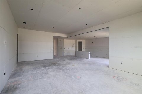 House in Apopka, Florida 5 bedrooms, 323.86 sq.m. № 2202503 - photo 5