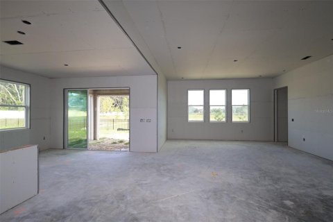 House in Apopka, Florida 5 bedrooms, 323.86 sq.m. № 2202503 - photo 11