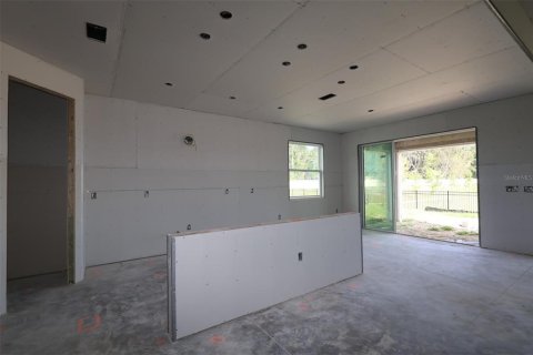 House in Apopka, Florida 5 bedrooms, 323.86 sq.m. № 2202503 - photo 2