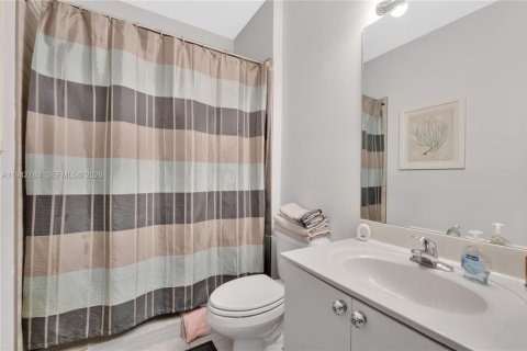 Villa ou maison à vendre à Homestead, Floride: 2 chambres, 98.2 m2 № 2000141 - photo 16