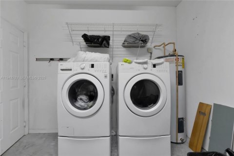 Villa ou maison à vendre à Homestead, Floride: 2 chambres, 98.2 m2 № 2000141 - photo 17