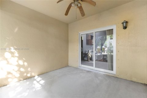 Villa ou maison à vendre à Homestead, Floride: 2 chambres, 98.2 m2 № 2000141 - photo 19