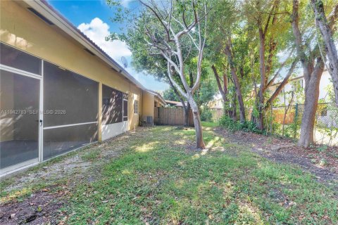 Villa ou maison à vendre à Homestead, Floride: 2 chambres, 98.2 m2 № 2000141 - photo 21