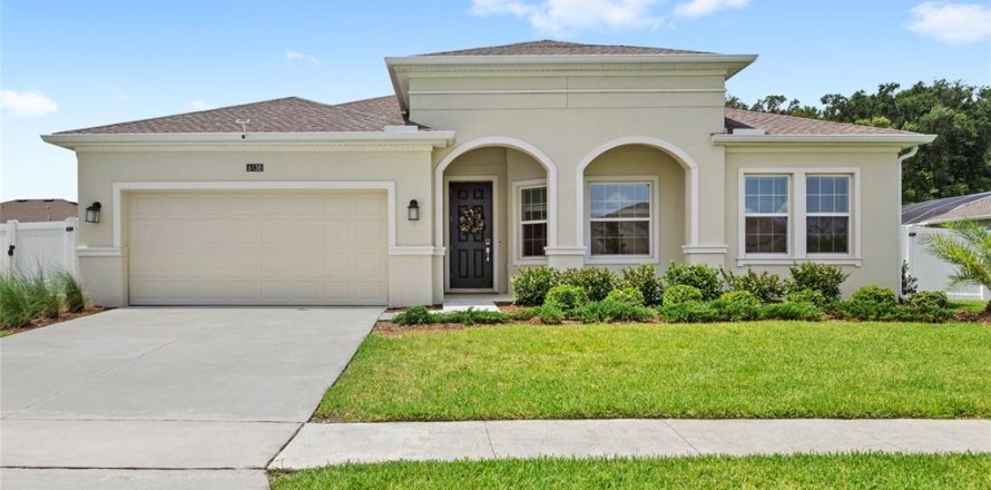 Casa en Mount Dora, Florida 3 dormitorios, 225.66 m2 № 1832643