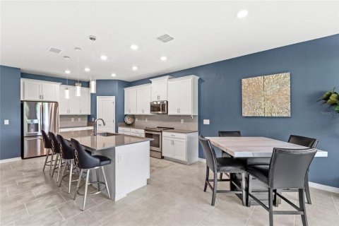 Casa en venta en Mount Dora, Florida, 3 dormitorios, 225.66 m2 № 1832643 - foto 10