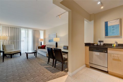 Condo in Fort Lauderdale, Florida, 1 bedroom  № 2003516 - photo 12