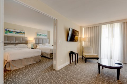 Condo in Fort Lauderdale, Florida, 1 bedroom  № 2003516 - photo 20