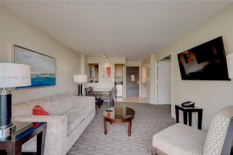 Condo in Fort Lauderdale, Florida, 1 bedroom  № 2003516 - photo 28