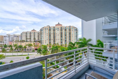 Condo in Fort Lauderdale, Florida, 1 bedroom  № 2003516 - photo 25