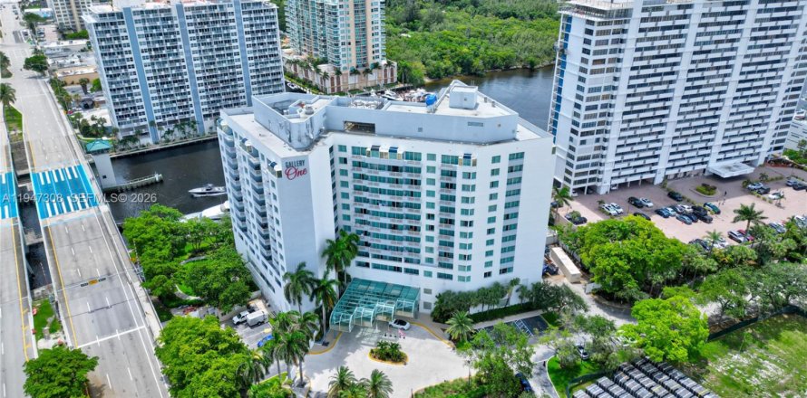 Condo in Fort Lauderdale, Florida, 1 bedroom  № 2003516