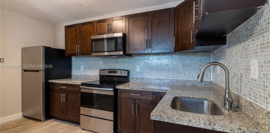 Квартира в Хомстед, Флорида 2 спальни № 1996343