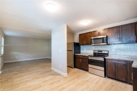 Снять в аренду квартиру в Хомстед, Флорида 2 спальни, № 1996343 - фото 2