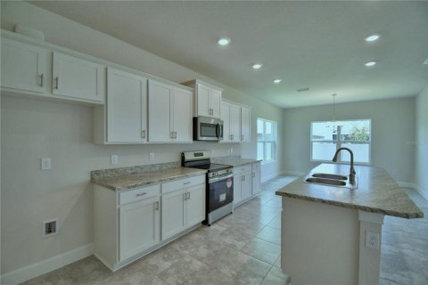 Casa en venta en Winter Haven, Florida, 4 dormitorios, 223.43 m2 № 1870335 - foto 4