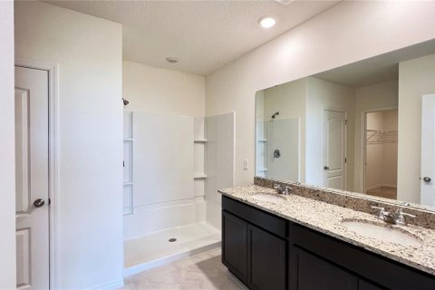 House in ASTONIA in Davenport, Florida 4 bedrooms, 171.5 sq.m. № 1851583 - photo 18