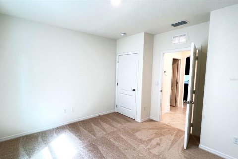 House in ASTONIA in Davenport, Florida 4 bedrooms, 171.5 sq.m. № 1851583 - photo 20