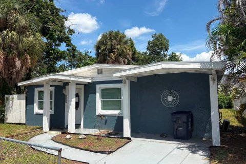 Villa ou maison à Tampa, Floride 2 chambres, 97.55 m2 № 2312545