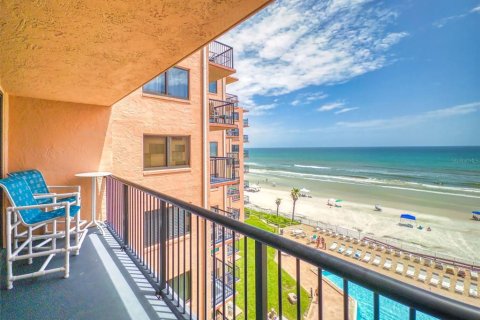 Condominio en venta en New Smyrna Beach, Florida, 1 dormitorio, 64.1 m2 № 1791699 - foto 11