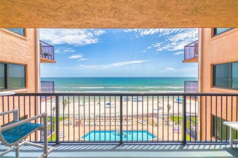 Condominio en venta en New Smyrna Beach, Florida, 1 dormitorio, 64.1 m2 № 1791699 - foto 9