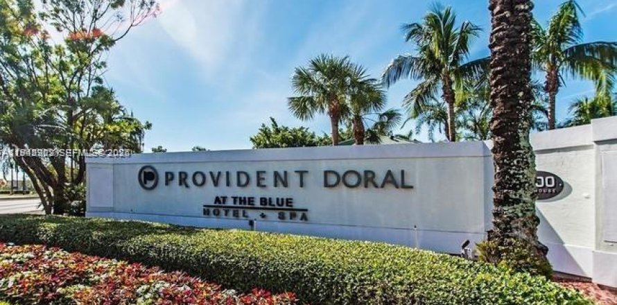 Condo à Doral, Floride, 1 chambre  № 1999229