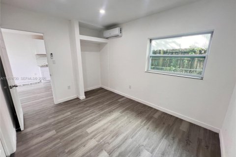 Снять в аренду виллу или дом в Холливуд, Флорида 1 спальня, 177.54м2, № 2019968 - фото 4