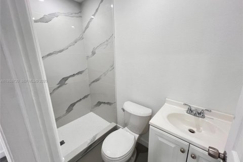 Снять в аренду виллу или дом в Холливуд, Флорида 1 спальня, 177.54м2, № 2019968 - фото 5