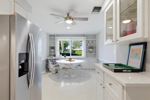 Villa ou maison à vendre à Englewood, Floride: 2 chambres, 151.24 m2 № 2420553 - photo 10