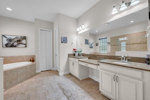 Villa ou maison à vendre à Fish Hawk, Floride: 5 chambres, 348.2 m2 № 2203758 - photo 23