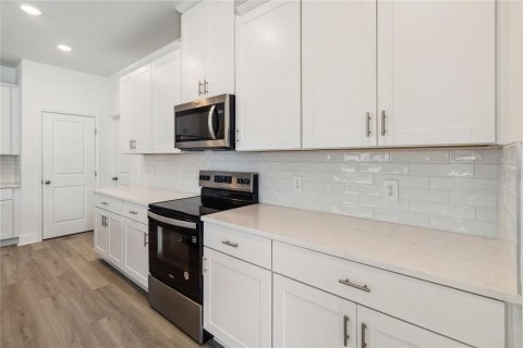 Adosado en venta en Minneola, Florida, 4 dormitorios, 190.82 m2 № 1761445 - foto 8