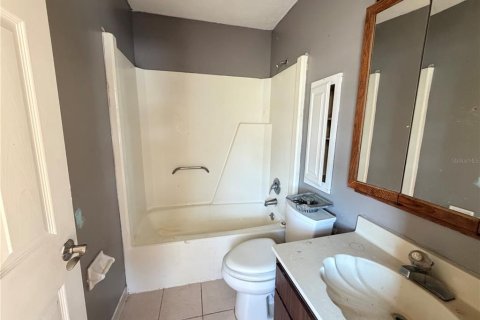 Villa ou maison à vendre à Tampa, Floride: 4 chambres, 234.11 m2 № 2230715 - photo 8