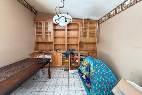 Villa ou maison à vendre à Tampa, Floride: 4 chambres, 234.11 m2 № 2230715 - photo 4