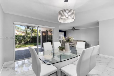 Купить виллу или дом в Майами, Флорида 3 спальни, 159.05м2, № 2068269 - фото 5