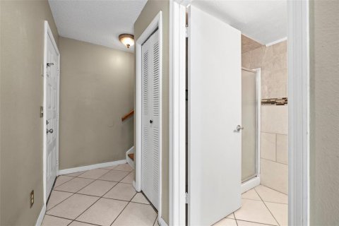 Condo in Clearwater, Florida, 2 bedrooms  № 1588580 - photo 12