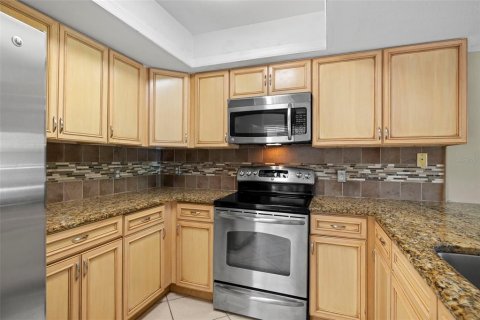 Condo in Clearwater, Florida, 2 bedrooms  № 1588580 - photo 7