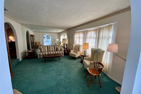 House in Silver Springs Shores, Florida 4 bedrooms, 256.69 sq.m. № 1256224 - photo 21