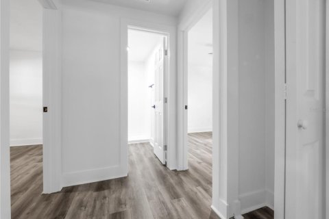 Villa ou maison à vendre à Tampa, Floride: 2 chambres, 81.94 m2 № 2436742 - photo 24
