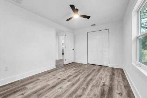 Villa ou maison à vendre à Tampa, Floride: 2 chambres, 81.94 m2 № 2436742 - photo 13