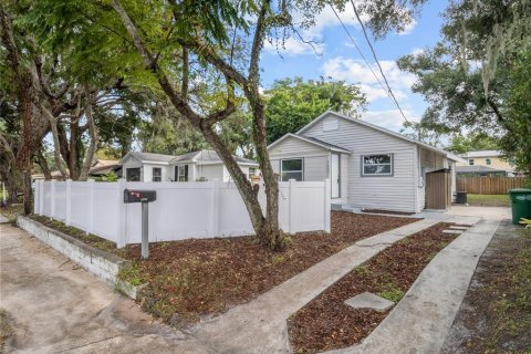 Villa ou maison à Tampa, Floride 2 chambres, 81.94 m2 № 2436742
