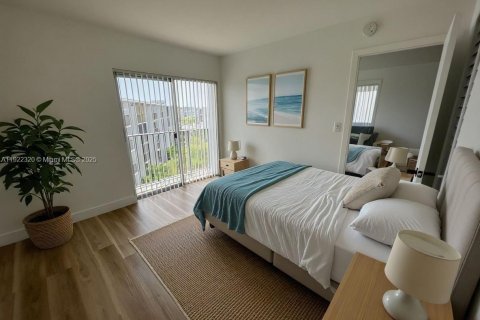 Copropriété à louer à Miramar, Floride: 2 chambres, 77.29 m2 № 1976179 - photo 3