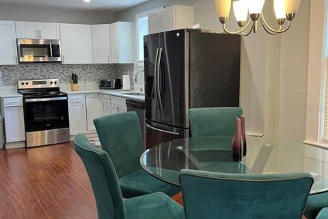 Immobilier commercial à vendre à Orlando, Floride: 5 chambres, 167.13 m2 № 1916100 - photo 6