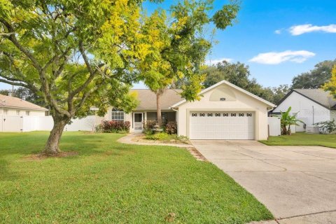 Villa ou maison à Winter Garden, Floride 3 chambres, 141.4 m2 № 2400139