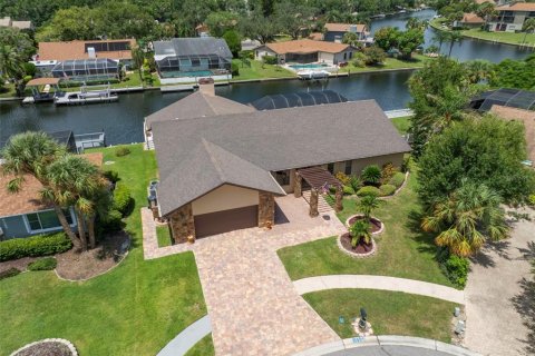 Casa en venta en Tampa, Florida, 4 dormitorios, 273.6 m2 № 1873689 - foto 1