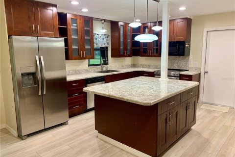 Villa ou maison à vendre à Wimauma, Floride: 3 chambres, 136.75 m2 № 2273280 - photo 2