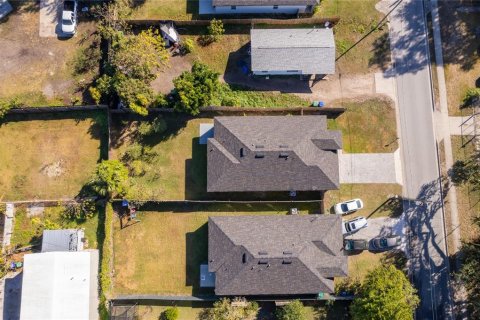 House in Orlando, Florida 4 bedrooms, 156.63 sq.m. № 2239542 - photo 7