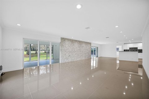 Condominio en venta en Pompano Beach, Florida, 3 dormitorios, 204.38 m2 № 2028874 - foto 9