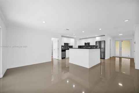 Condominio en venta en Pompano Beach, Florida, 3 dormitorios, 204.38 m2 № 2028874 - foto 11