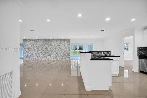 Condominio en venta en Pompano Beach, Florida, 3 dormitorios, 204.38 m2 № 2028874 - foto 5