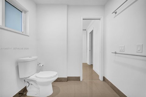 Condominio en venta en Pompano Beach, Florida, 3 dormitorios, 204.38 m2 № 2028874 - foto 29